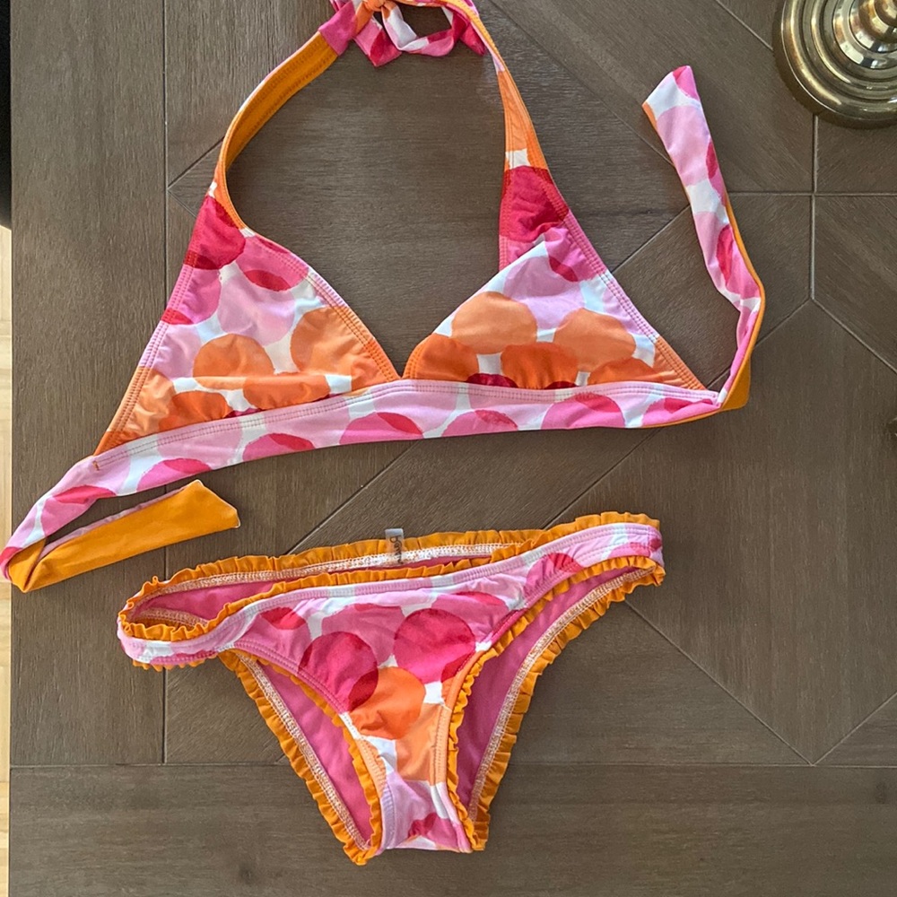 Raisins Bikini
